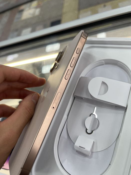Iphone 16 pro max 256гб с гарантией