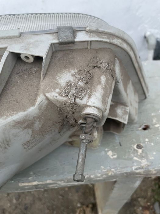 Продам фары передние