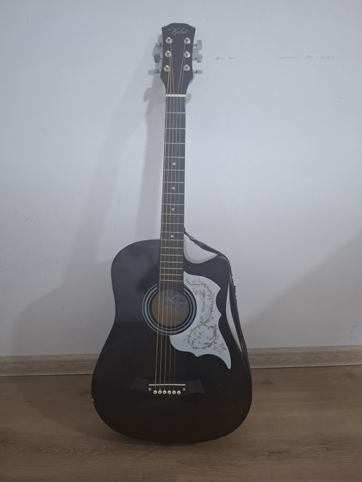 Ekvalayzerli gitara black ,,Kobat" brend