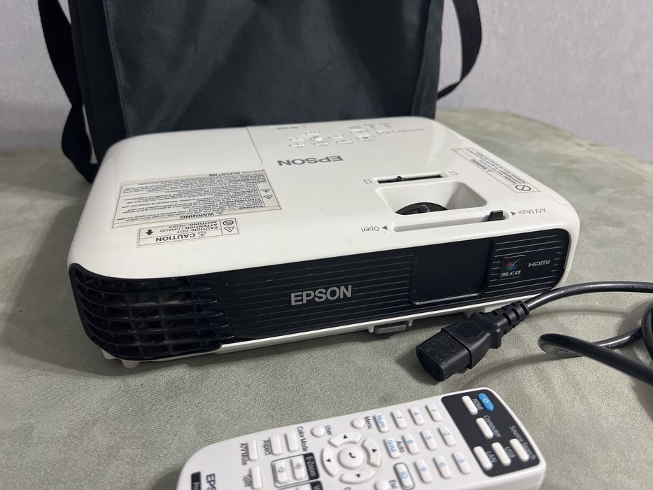 Продам проектор epson