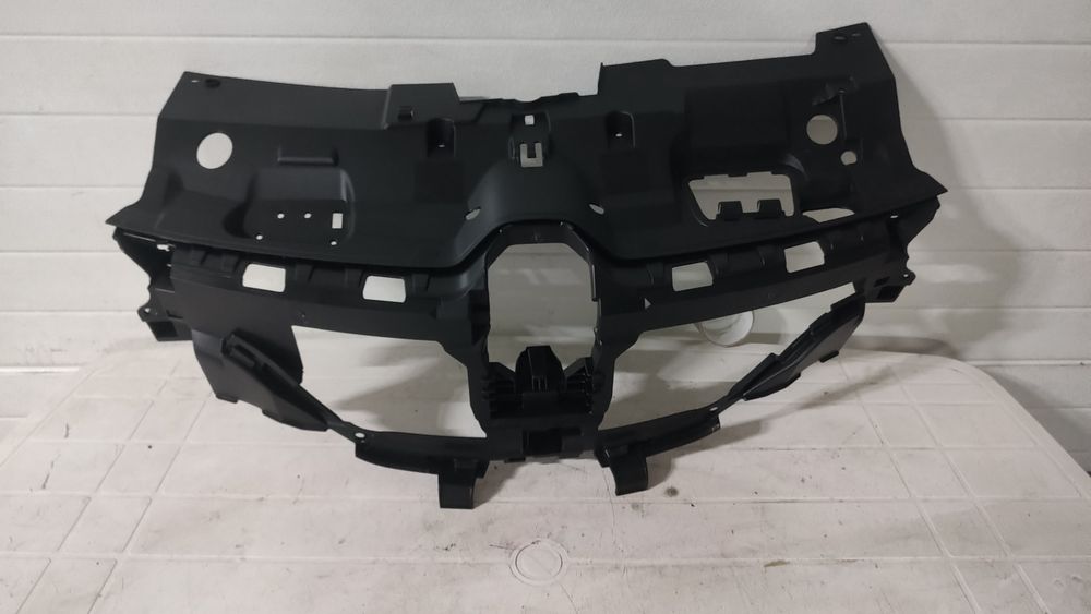 Grila calandru bara fata Megane 4