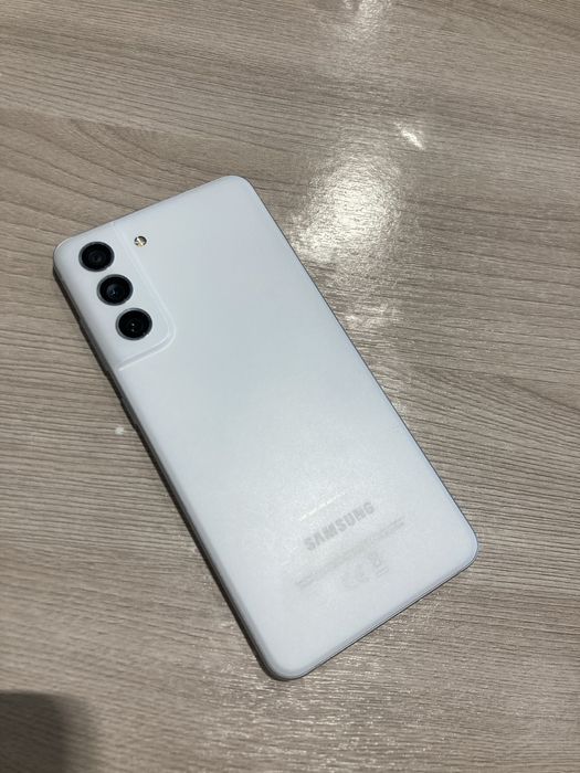 Продам samsung s 21 Fe