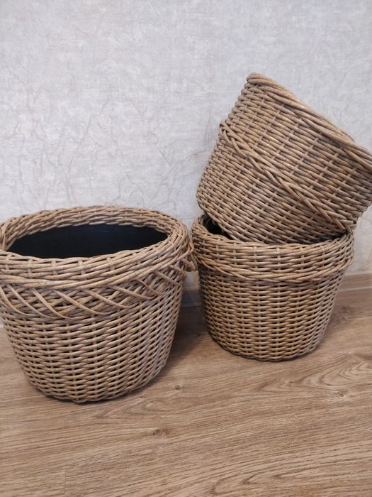 Продам кашпо из ротанга