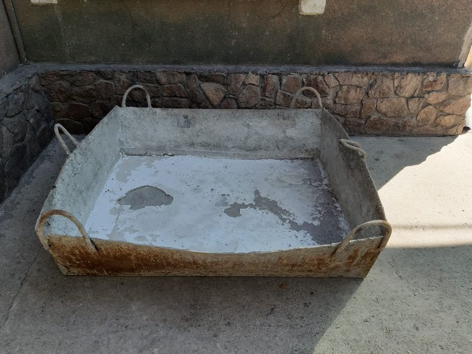 Продам корыто строительное