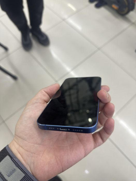 Айфон 13 продаю