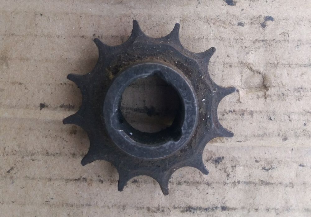 Pinion transmisie Jawa Babetta 207 sau 210