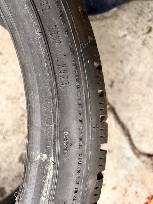 1брой 255/35/19 Dunlop