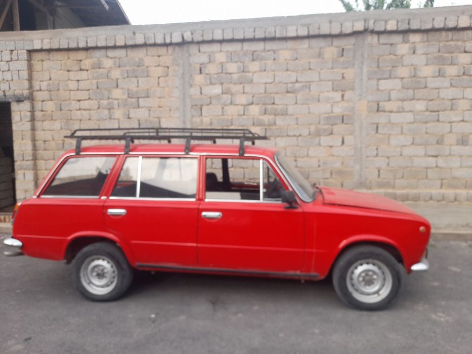 Jiguli 2102 sotiladi