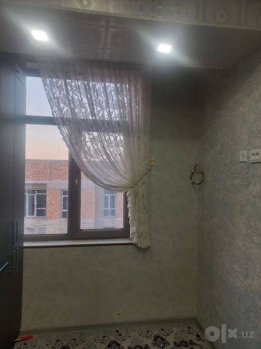 Беруний метро ёнида 2 хонали квартира ижарага берилади.