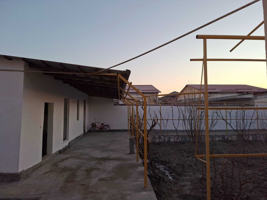 Шаҳар марказига яқин 6 сотихлик замонавий котеж сотилади!