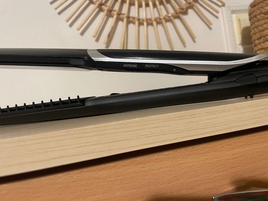 Vând Placă Păr  Babyliss Paris nefolosita