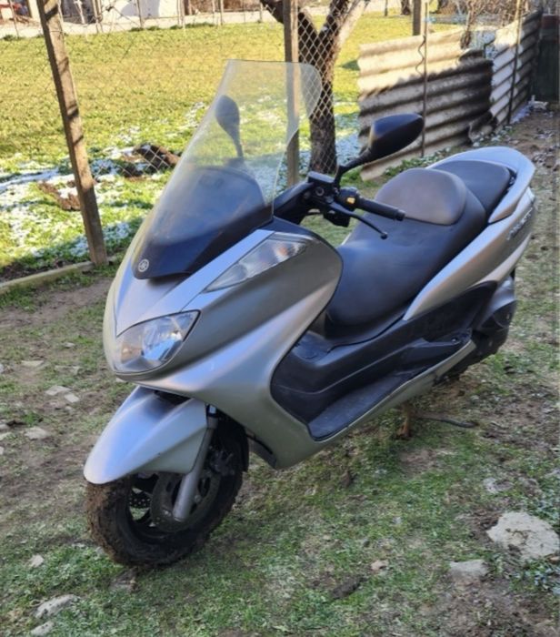 Yamaha majesty 400