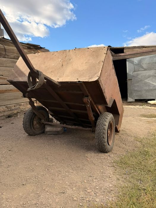 Продам прицеп 2х колёсныи