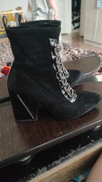 Продам весенние батильоны