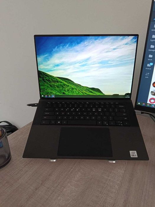 Dell XPS i5-10300H ОЗУ 16 ГБ Ноутбук