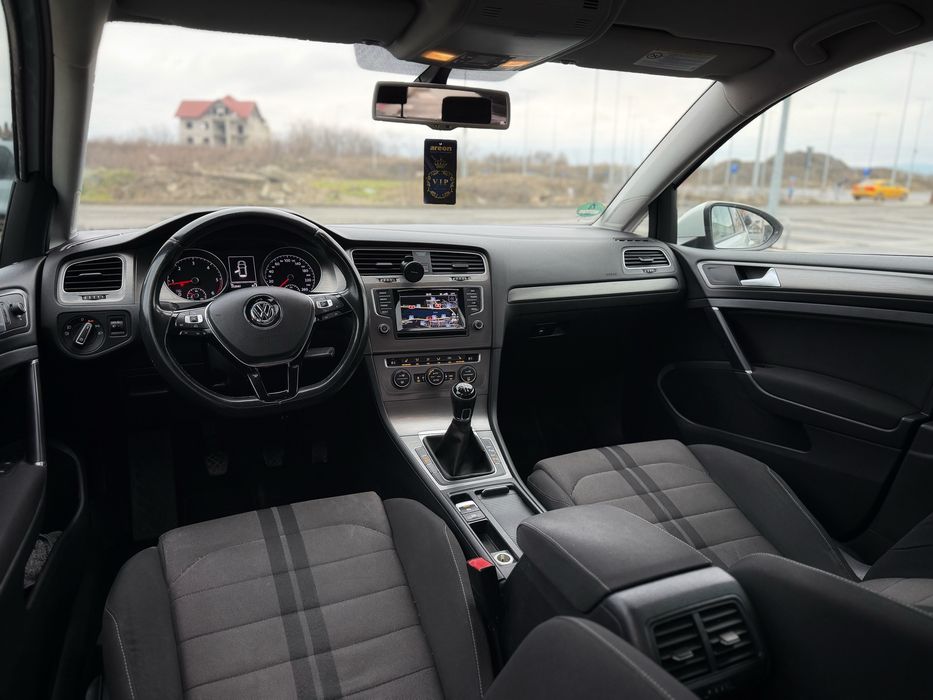 VW Golf 7 ALB Perlat/Webasto/ParkAssist