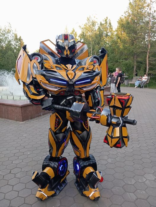 Продам костюмы роботов аниматора