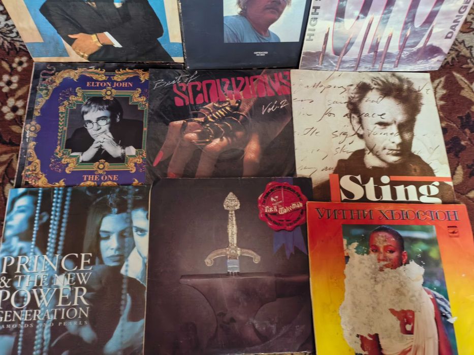 Виниловые пластинки.