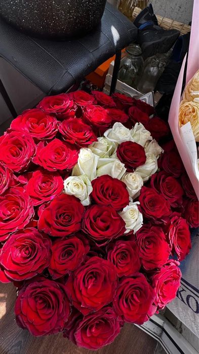 Продам 2 букета!