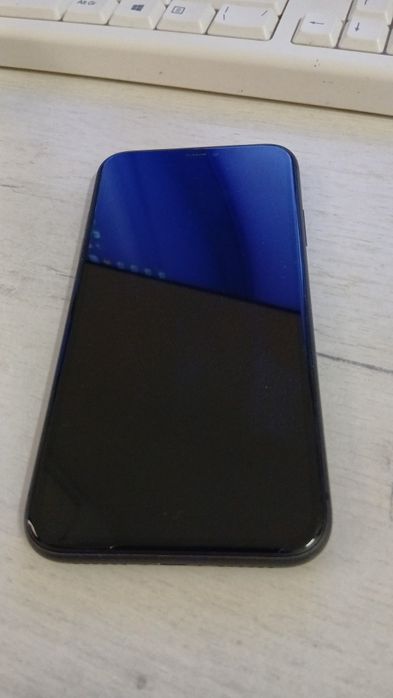 Продам iPhone 11