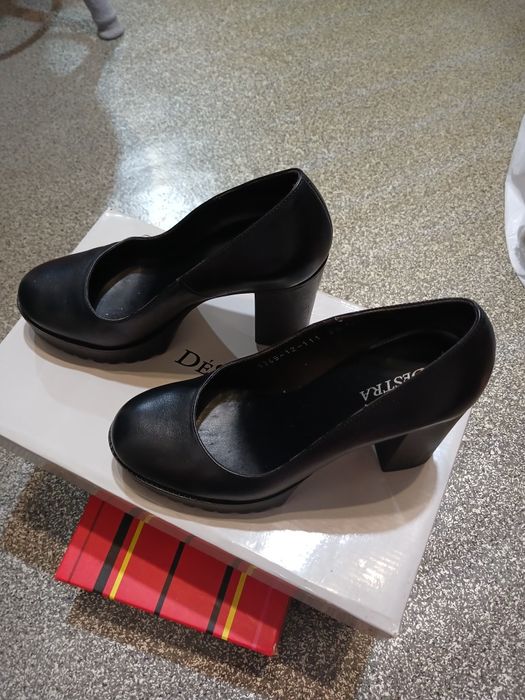 Продам туфли женские