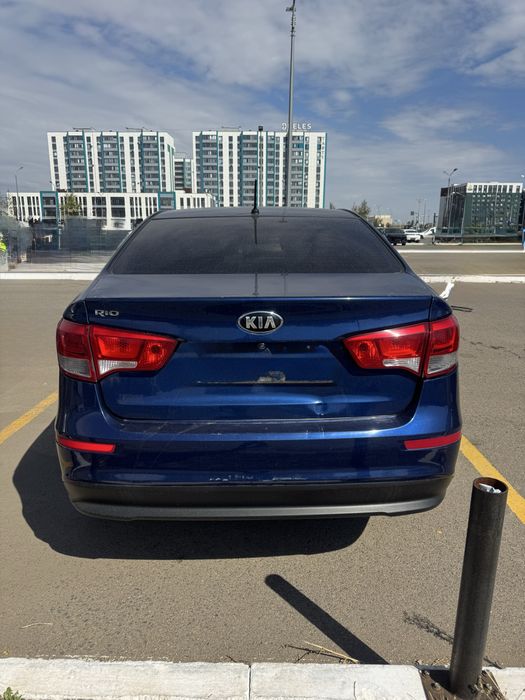 KIA RIO 2015г. 1.6л Автомат