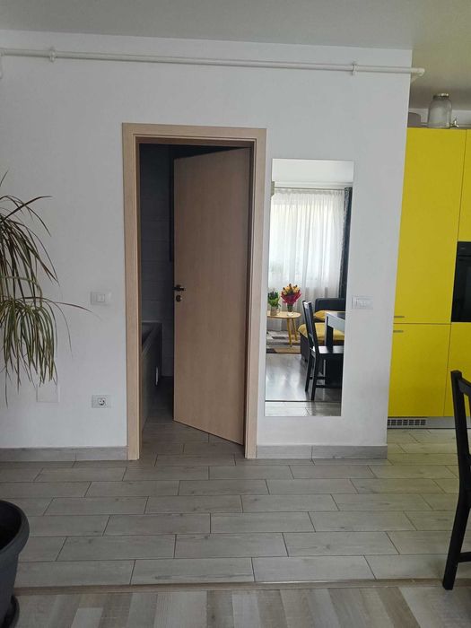Apartament spațios și luminos de vanzare