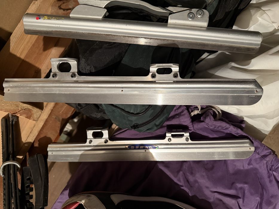 Продам конькобежные коньки