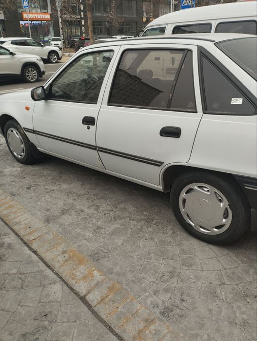 Срочно продаётся Нексия 1