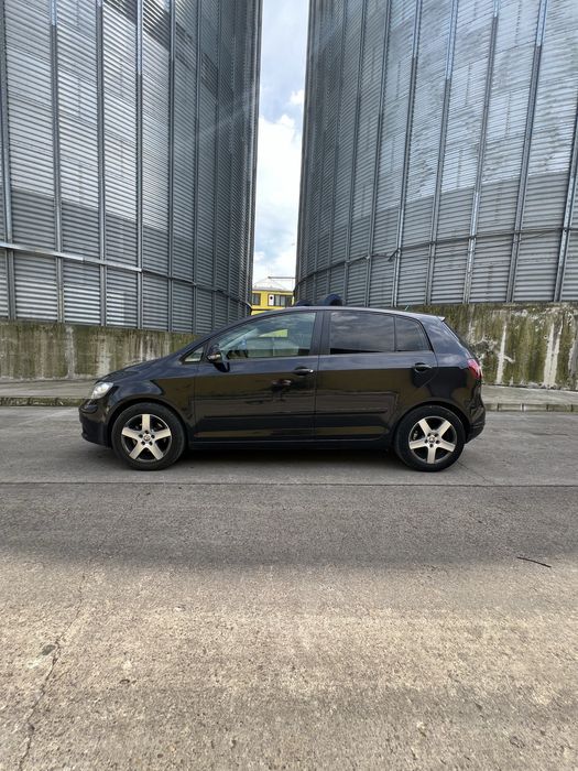 Golf 5 Plus 1.9 TDI 105к.с-2006 година