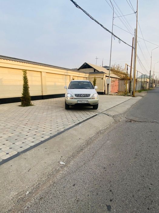 Продам лексус RX300