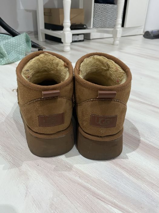 Ugg maro marimea 39