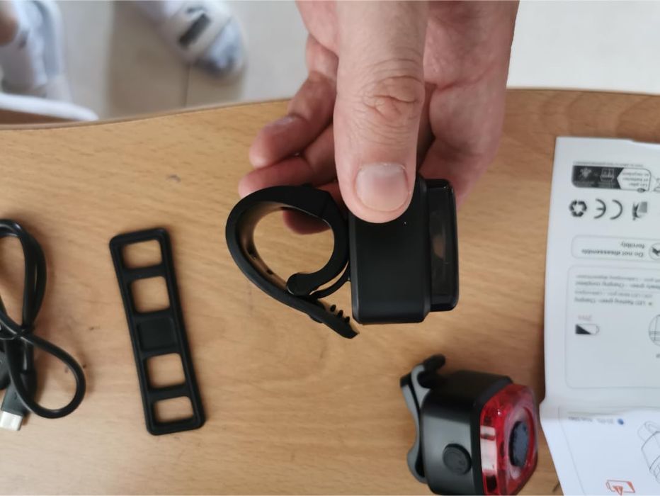 Set lumini bicicleta  noi