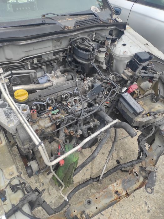 Нисан Алмера 1.5дци на части