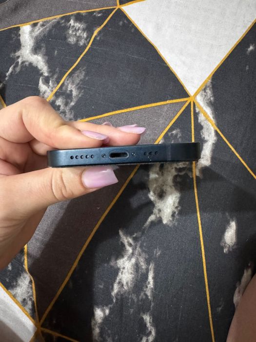 Айфон 13 с катигорией