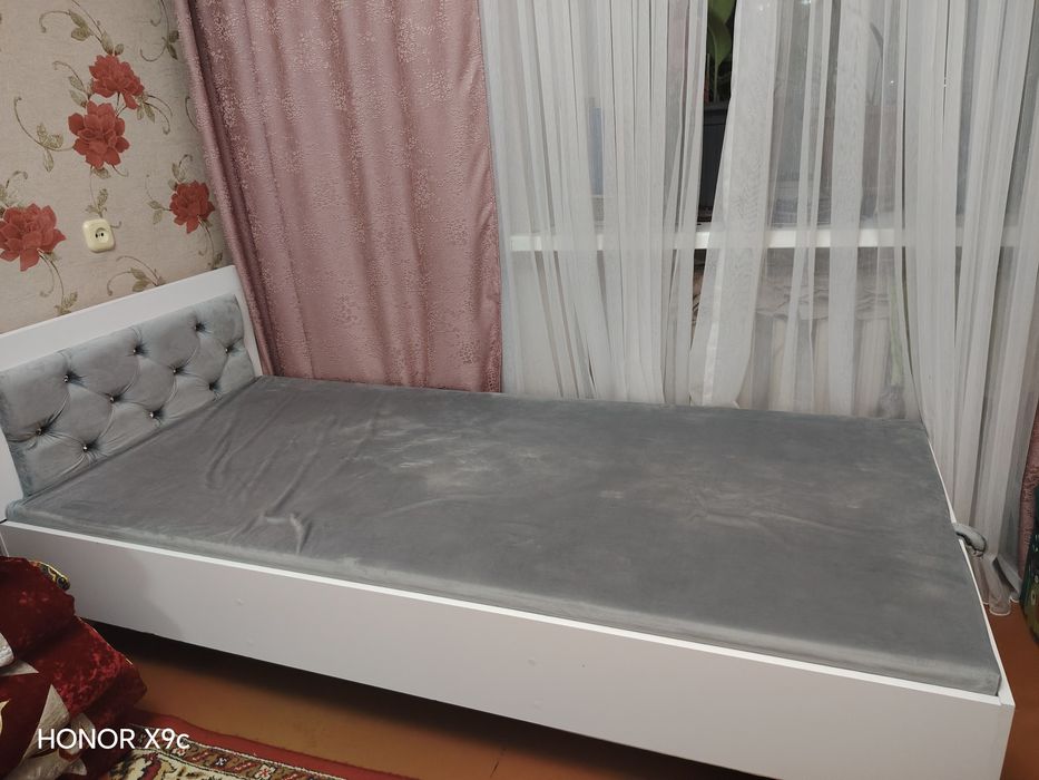 Продам красивую кровать