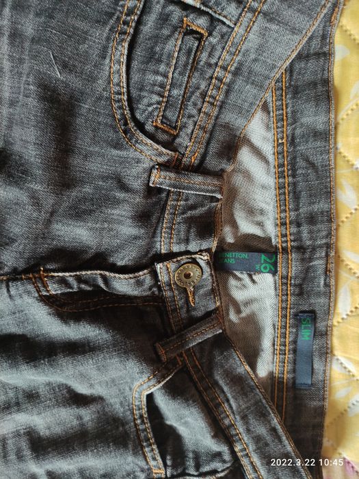 Джинсы Beneton размер 26.