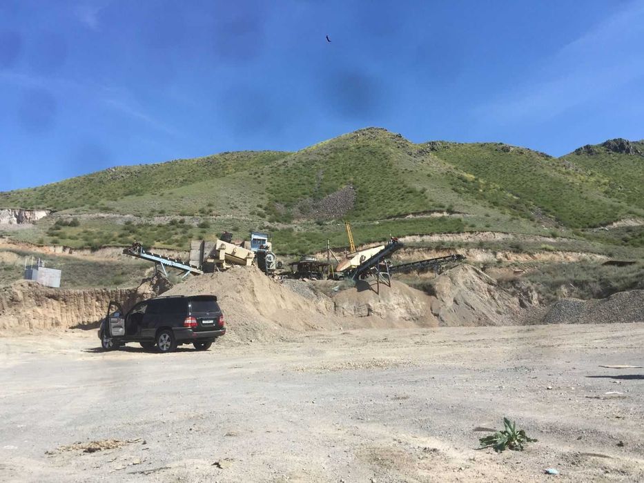 Действующий карьер с ДСУ