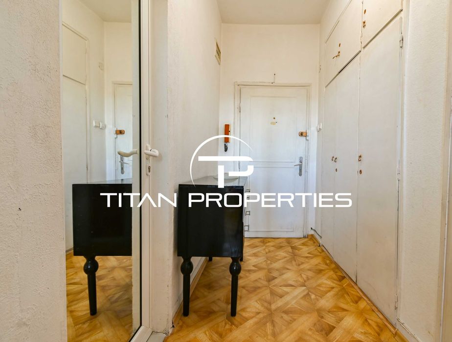 Дава се под наем Двустаен апартамент в София, Лозенец - 57 кв.м за 663 € - Снимка #3