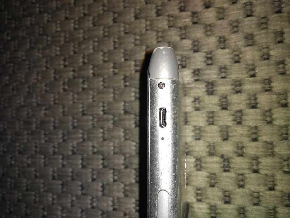 Продам смартфоны Nokia N8