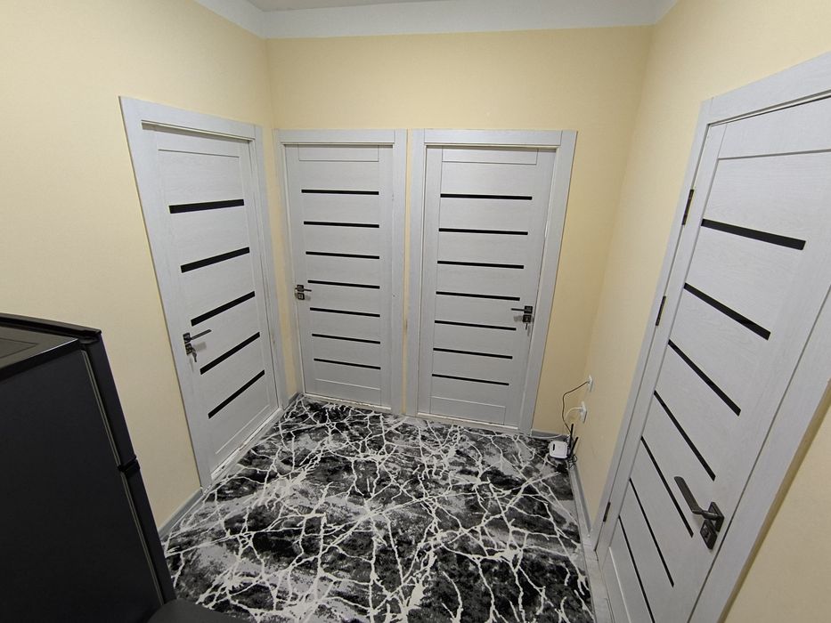 Янгийуль да 2 хонали квартира ижарага берилади.  Хамма шароит бор.