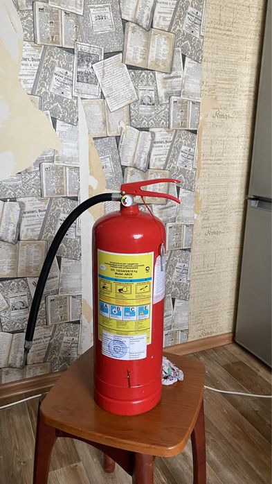 Огнитушитель отдам за 2000тг
