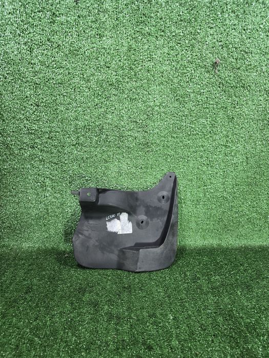 Брызговик Тойота Ленд Крузер Крузак 200