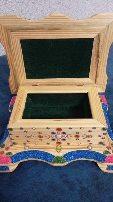 Продам шкатулку ручной работы