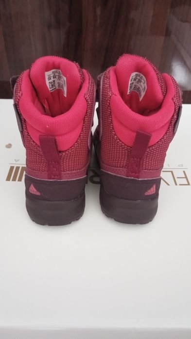 Ghete Adidas Traxion