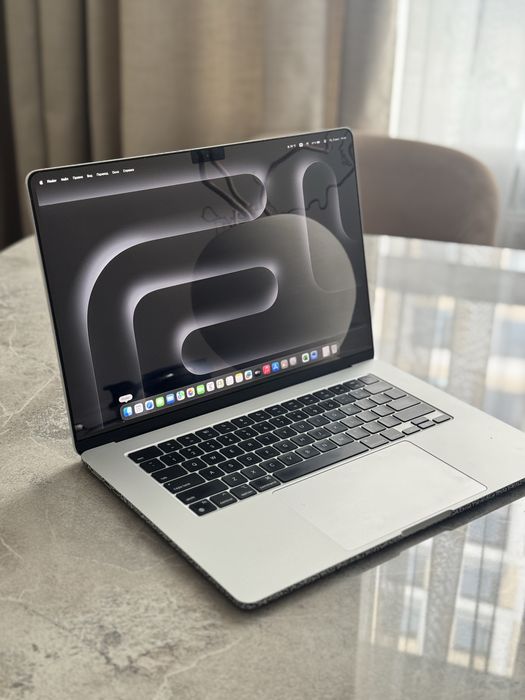 Macbook air m2 15дюйм, 8/256