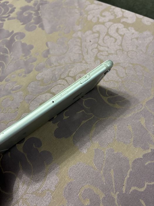 Vand Iphon 6s,sanatatea bateriei 100%