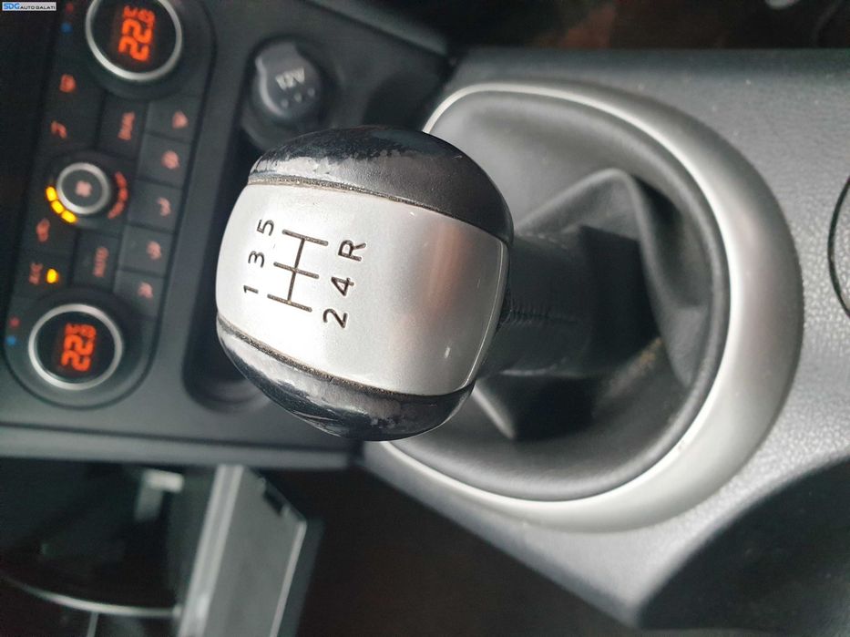 Nuca cu Manson Piele Cutie Viteze 5 Trepte cu Uzura Nissan Qashqai J10 2007 - 2013 [K8876]