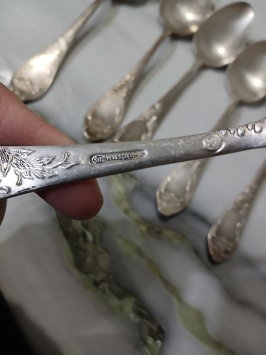 Продам антиквариат серебряный набор 875пр