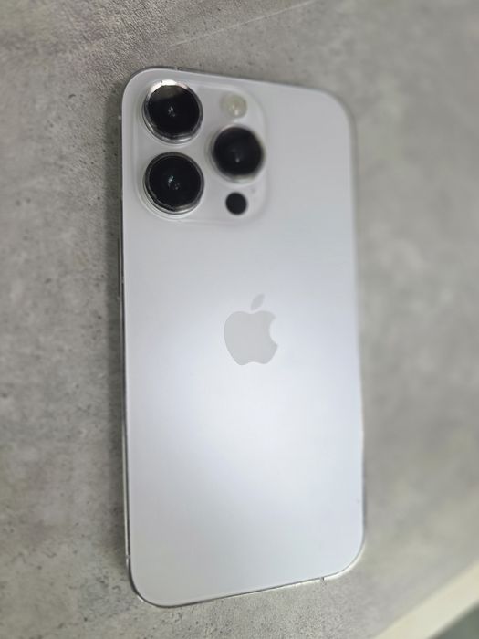 iPhone 14 pro без коробки